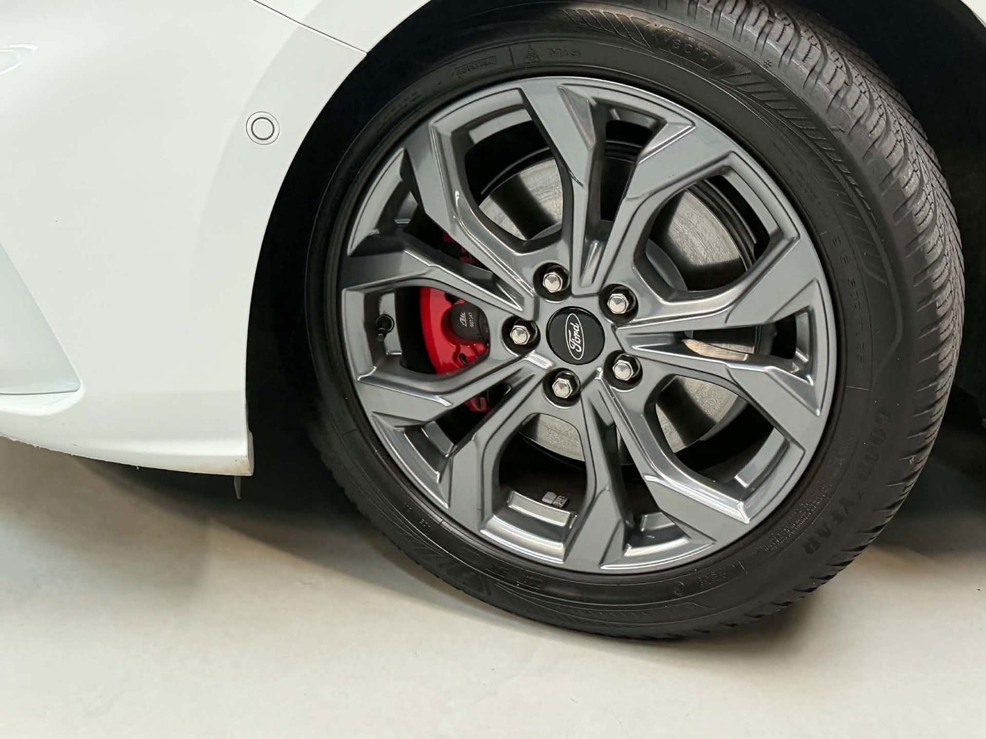 Ford Focus Wagon 1.0 EcoBoost Hybrid ST Line X Business /Pan, Auto's, Gebruikt, Leder en Stof, Wit, Origineel Nederlands