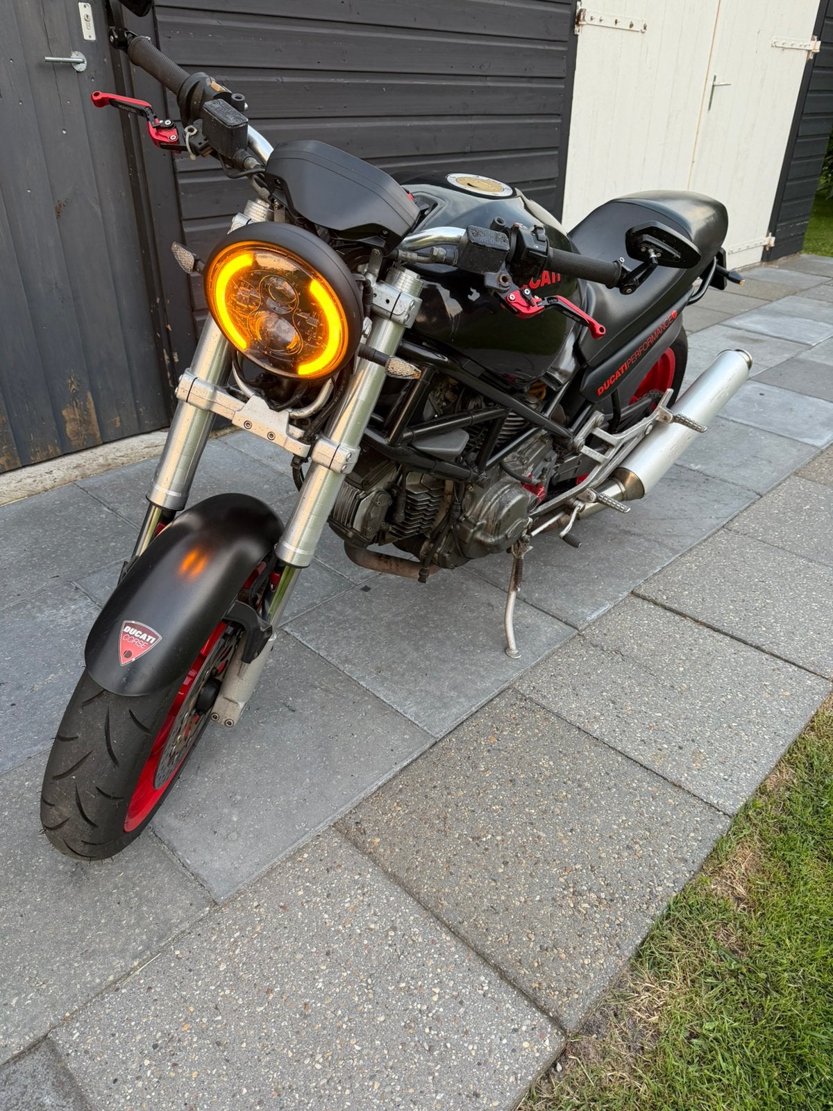 ducati monster 600 a2 25kw, Motoren, Motoren | Ducati, 2 cilinders, Particulier, Minimaal motorrijbewijs A2, Handgeschakeld