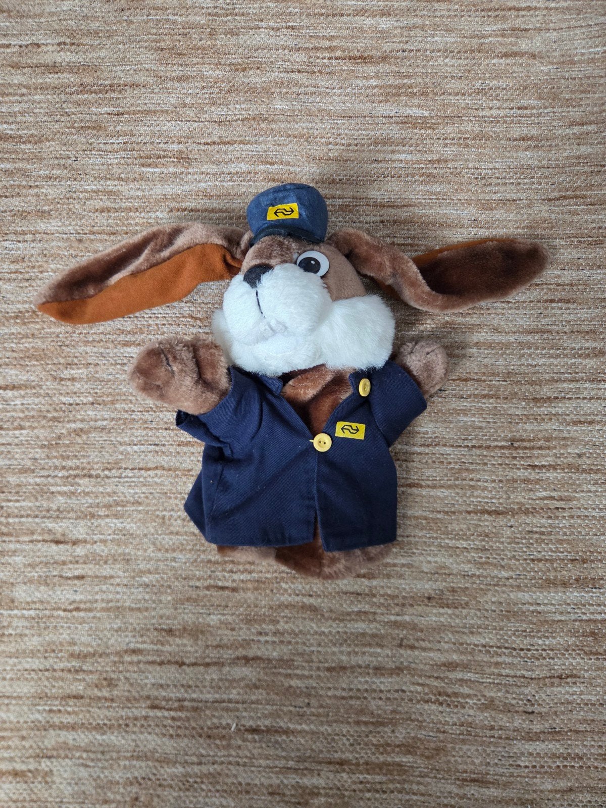 NS Railrunner Haas Knuffel - Machinist Uniform, Overige merken, Overige karakters, Konijn, Ophalen of Verzenden