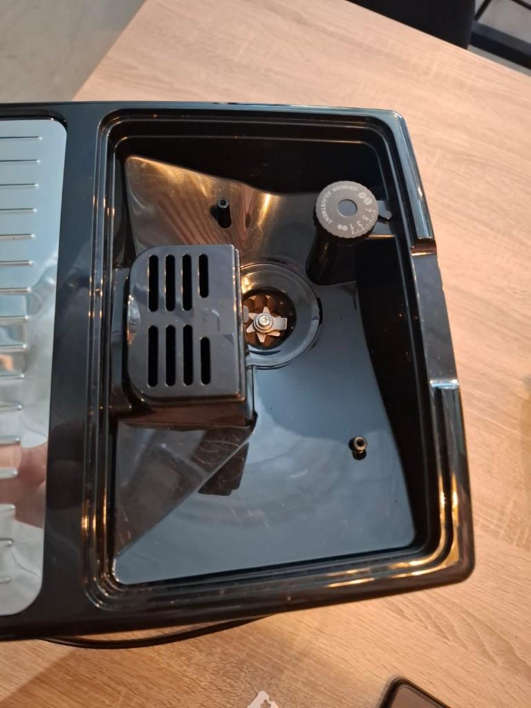 De'Longhi Dinamica ECAM350.55.B - espressomachine | DC10294, Witgoed en Apparatuur, Koffiezetapparaten, Afneembaar waterreservoir