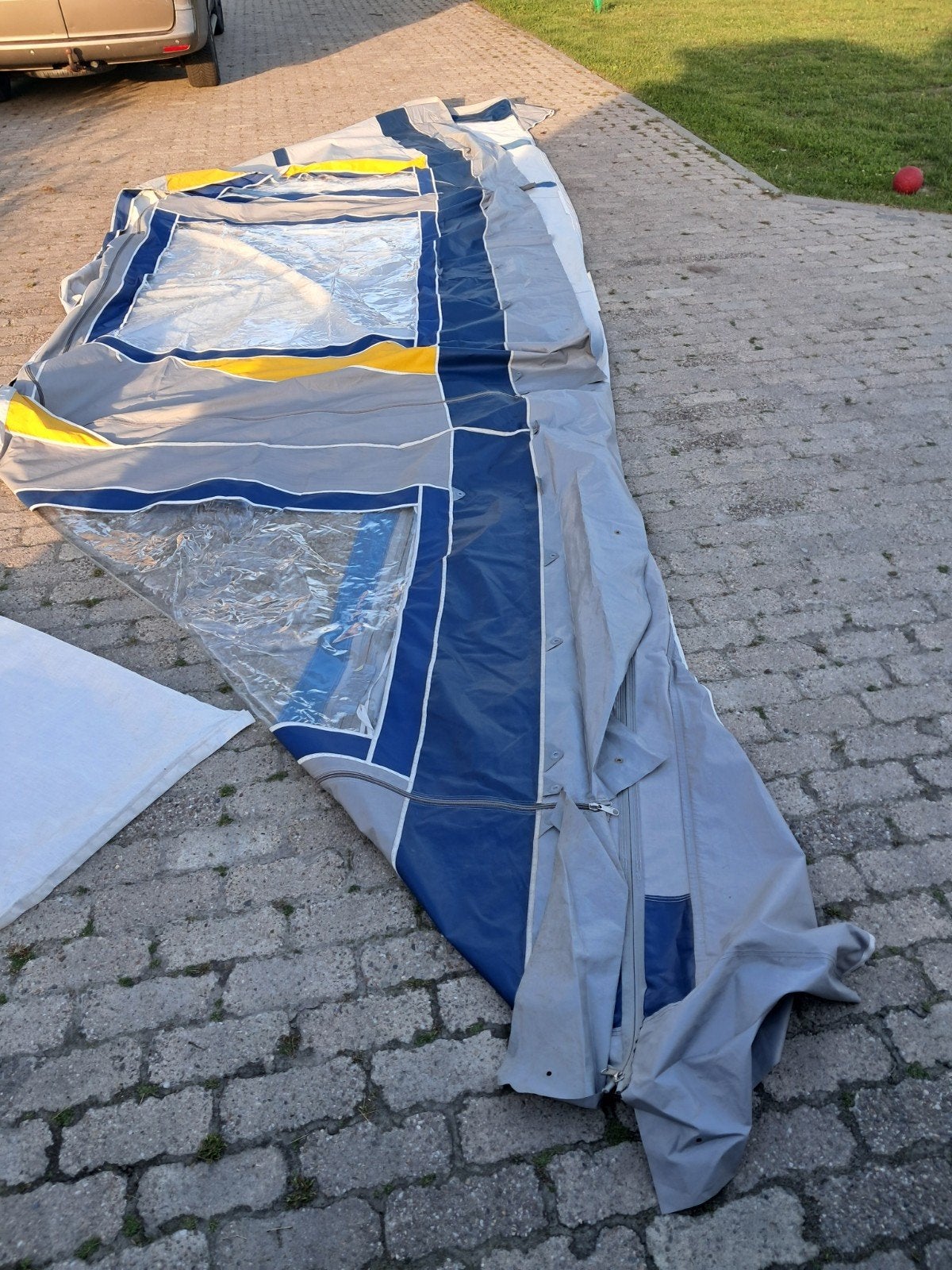Voortent kip 37 kompakt hefdak, Ophalen