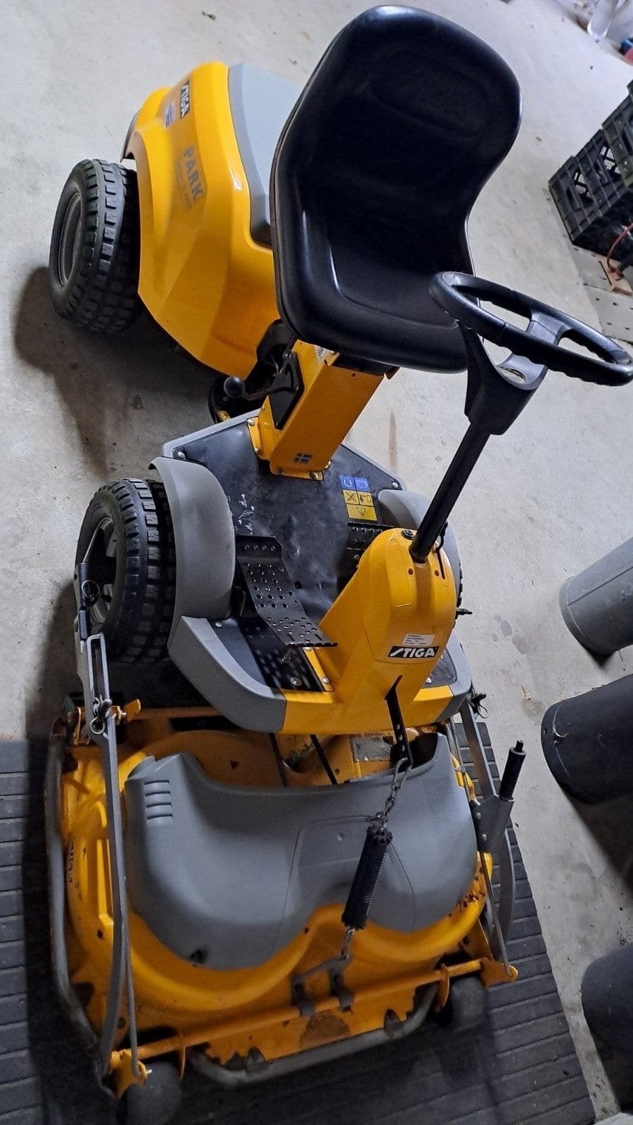 Stiga Park Comfort 16 4WD Zitmaaier, Tuin en Terras, Grasmaaiers, Ophalen, Cirkelmaaier, Gebruikt, Elektrische starter