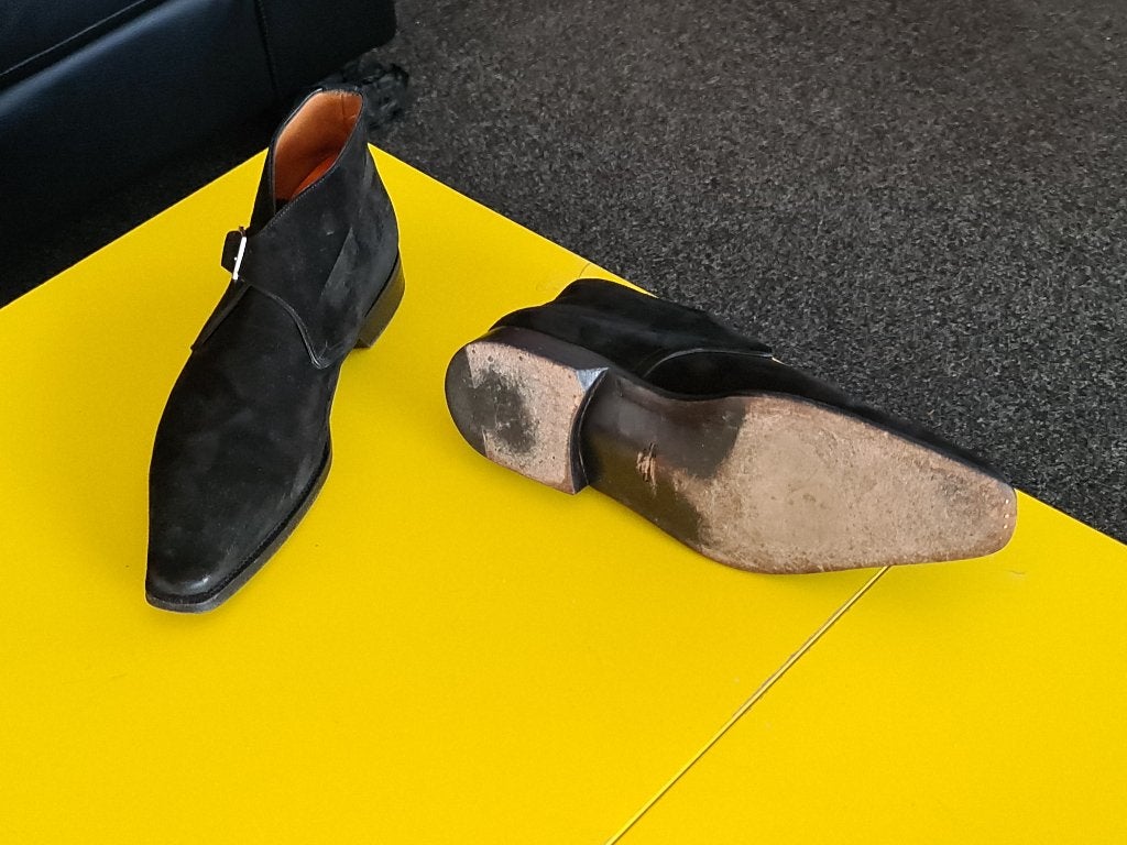 Prachtige Santoni half hoog met gesp en Zwarte kleur maat 42, Ophalen, Zwart, Santoni, Gespschoenen