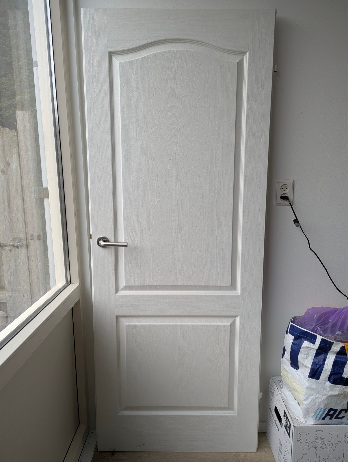 Witte binnendeur met paneeldetails en klink, Ophalen, 80 tot 100 cm, Binnendeur, Zo goed als nieuw