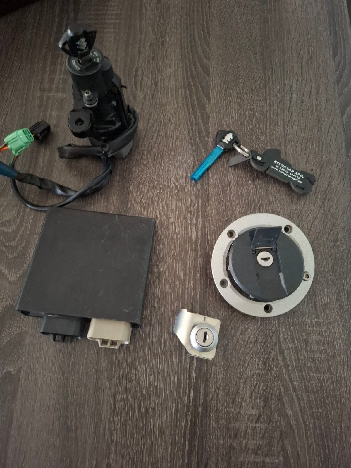 Suzuki GSXR1000 K7 K8 Contactslot ECU Sleutelset, Ophalen, Gebruikt