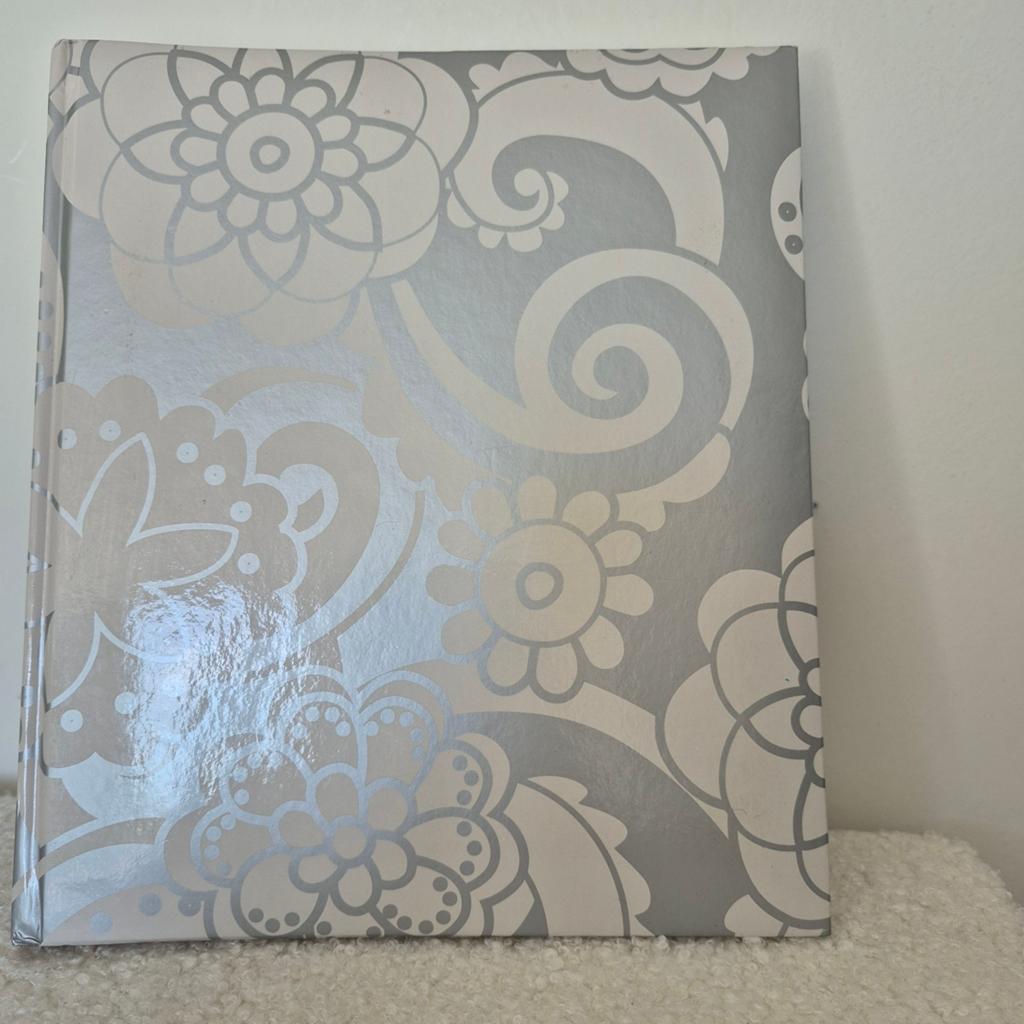 Nieuw HEMA fotoalbum met bloemenprint, Audio, Tv en Foto, Fotoalbums en Accessoires, Ophalen of Verzenden, Nieuw, Fotoalbum