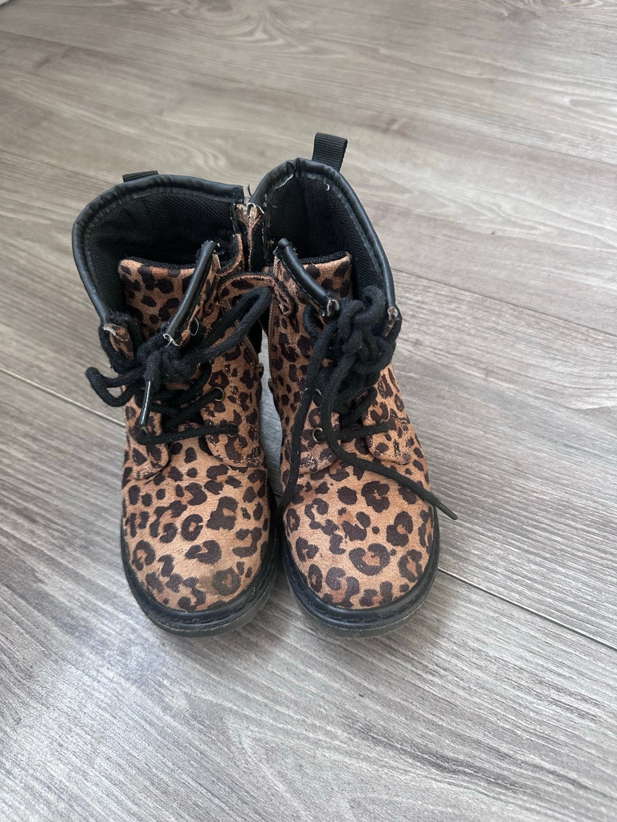 Leopardprint laarzen en roze regenlaarzen voor meisjes, Ophalen, Gebruikt, Meisje, Laarzen