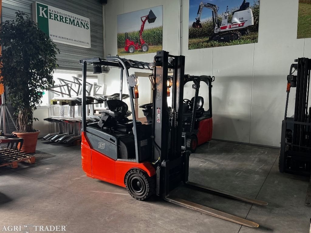 TOYOTA 7FBEST15 TRIPLOMAST, SIDESHIFT, Accu bj 2014, weinig, Zakelijke goederen, Machines en Bouw | Heftrucks en Intern transport