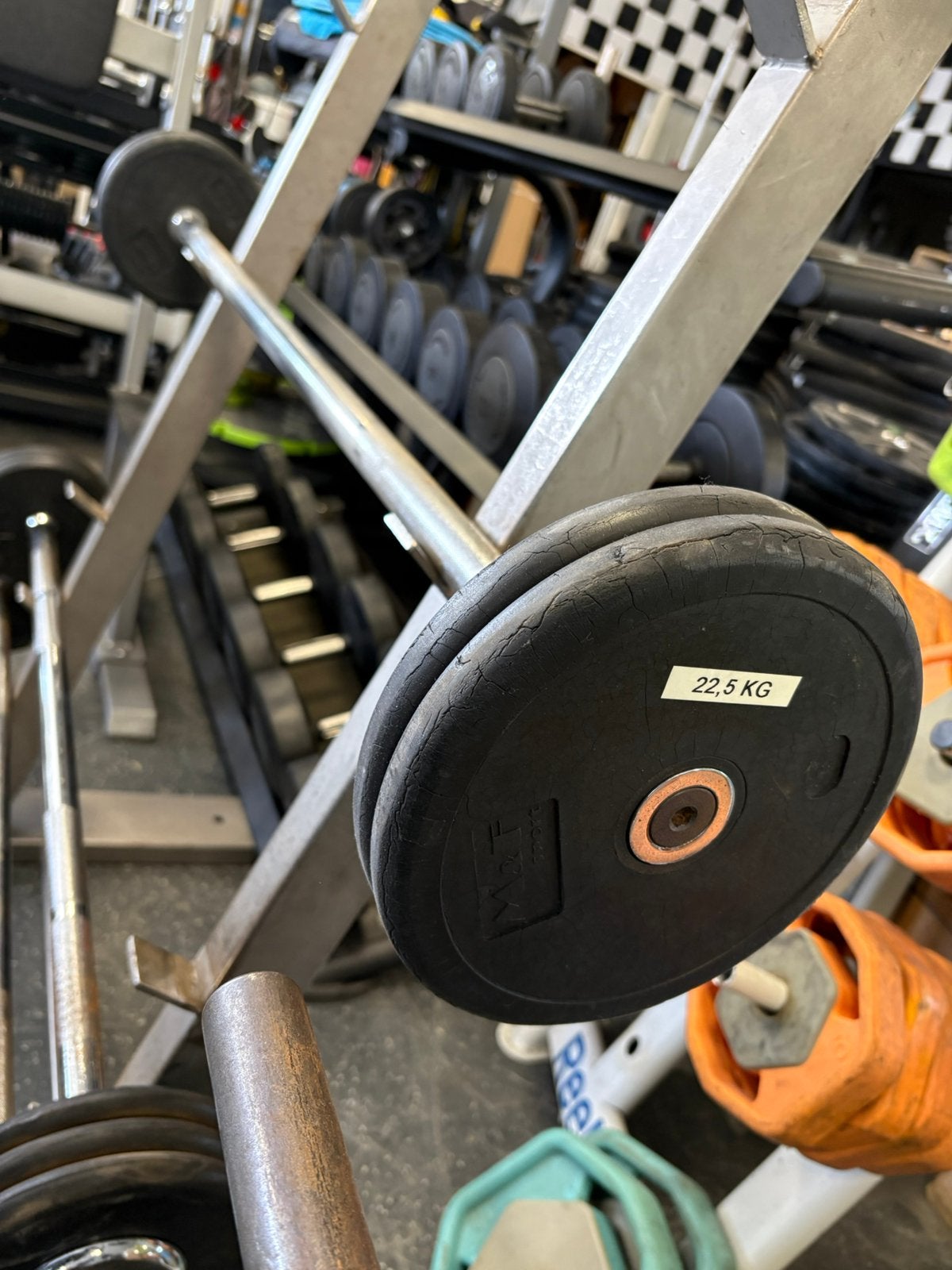 M&f vaste halter stang 22,5 kg, Sport en Fitness, Fitnessmaterialen, Gebruikt, Halterstangen, 22,5 kg, Halter stang