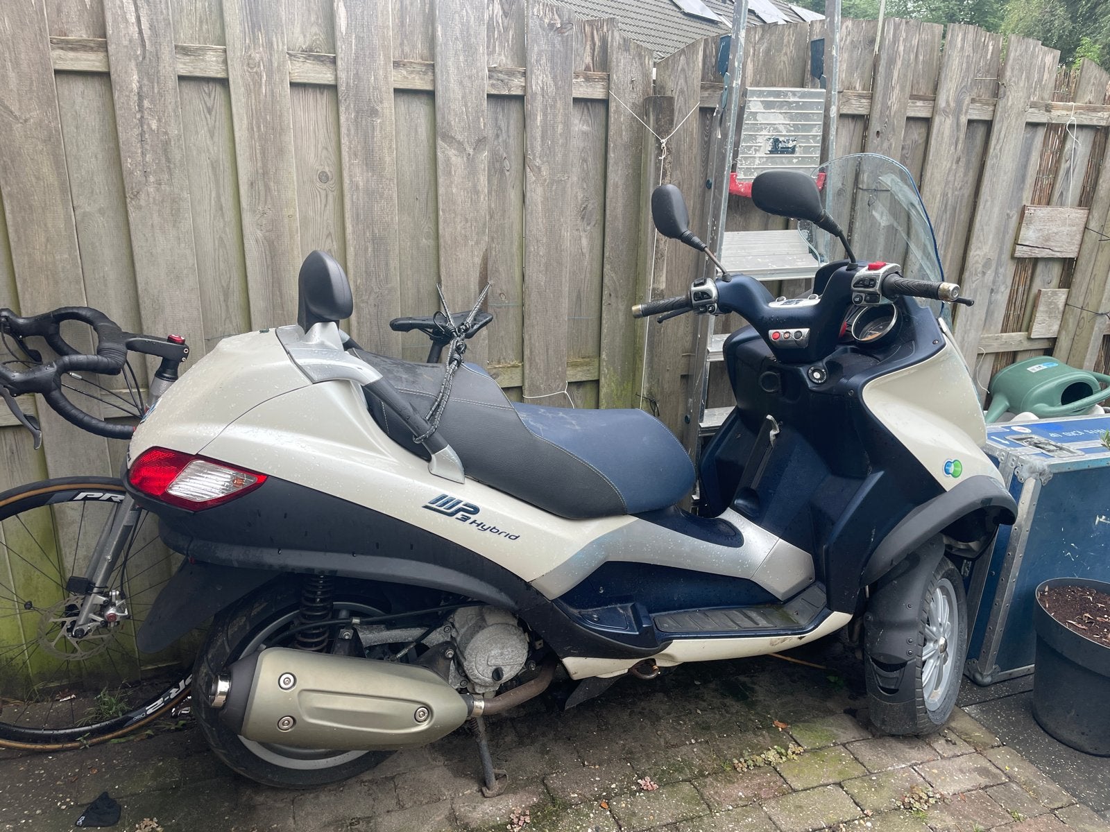 Piaggio MP3 Hybrid - Loopt niet, voor onderdelen, Ophalen, Gebruikt, Benzine, Overige modellen