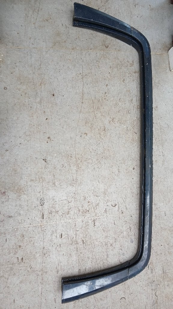 tailgate strip achterklep suburban 73, Gebruikt, Achterklep, Voor, Ophalen of Verzenden