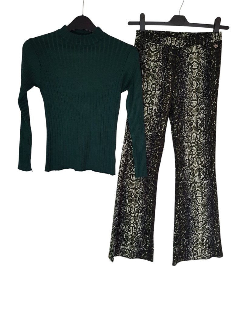 Geweldige JILL&MITCH snake flare pant groen/zwart mt 146-152, Kinderen en Baby's, Kinderkleding | Maat 146, Broek, Zo goed als nieuw