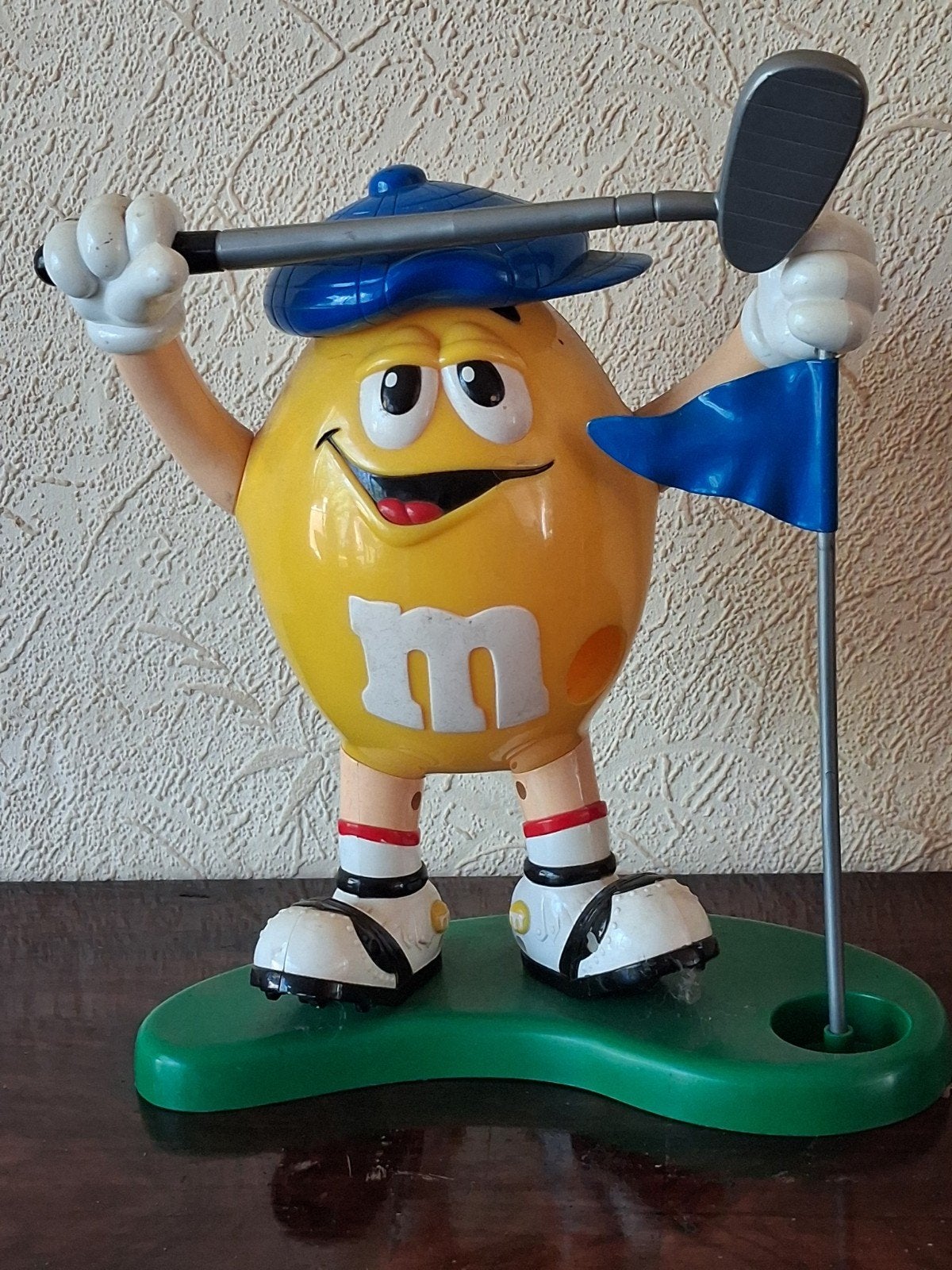 M&M's Golf Figuur - Geel Hard Plastic - 27cm Hoog, Ophalen of Verzenden, Gebruikt