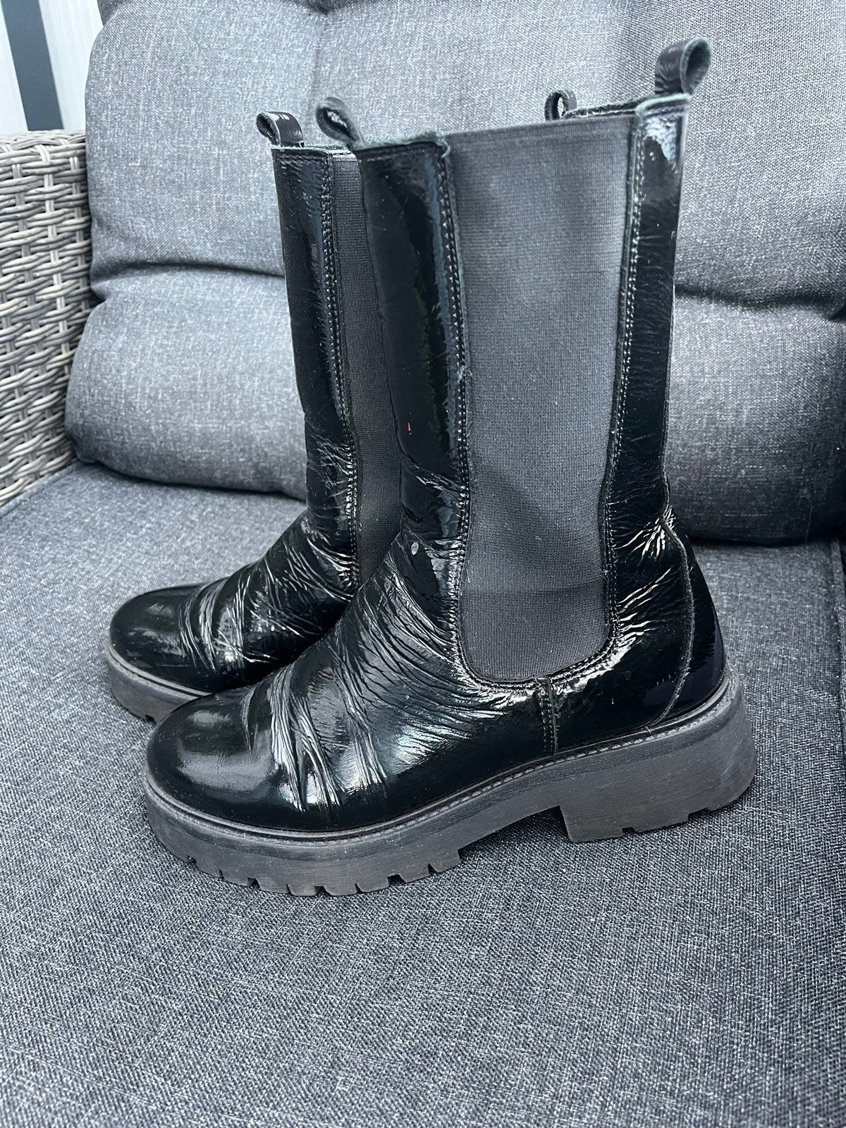 Cellini Zwarte lakleren laarzen - Maat 39, Ophalen of Verzenden, Zo goed als nieuw, Zwart, Lage of Enkellaarzen