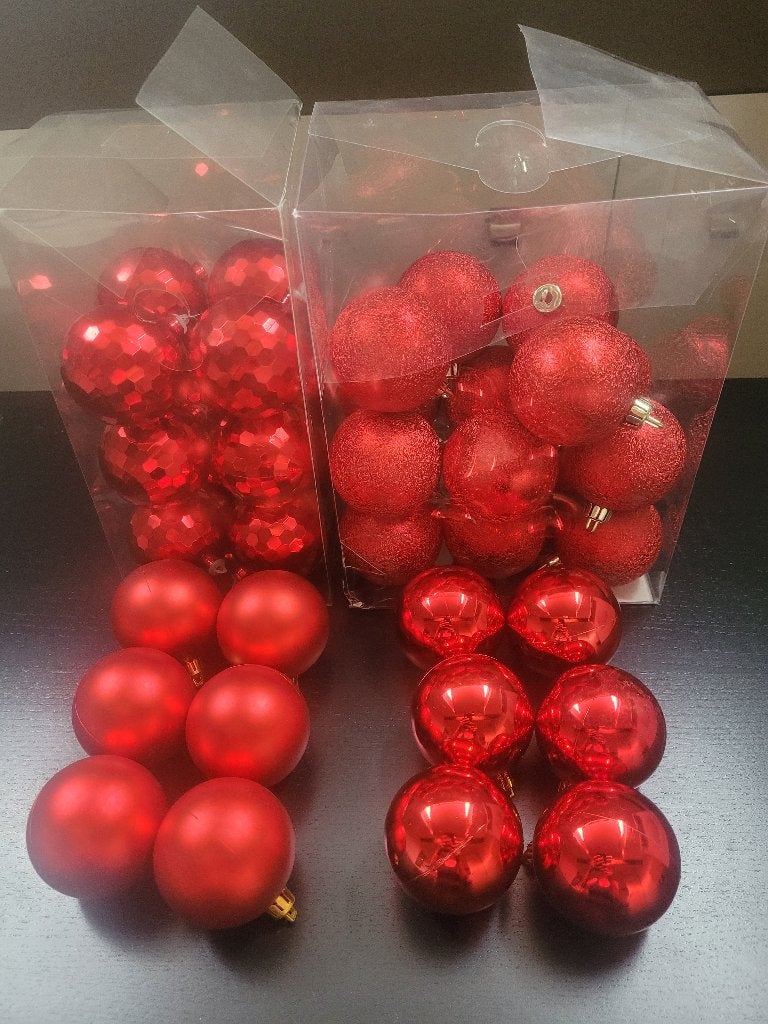 64 Kunststof kerstballen, Diversen, Ophalen, Zo goed als nieuw