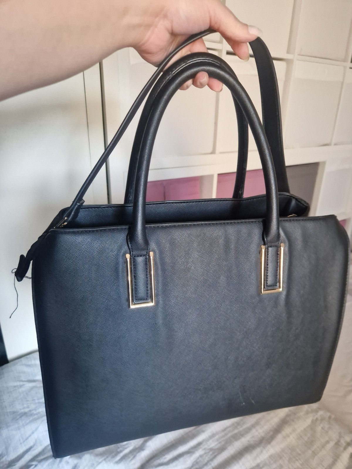 Nette h&m tas zwart en nog nieuw ongebruikt, Ophalen of Verzenden, Zo goed als nieuw, Zwart, Handtas