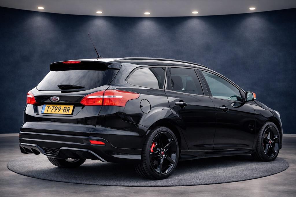 Ford Focus Wagon 1.0 ST-Line Edition 125 PK Ecoboost, 125 pk, Met garantie (alle), Zwart, Handgeschakeld
