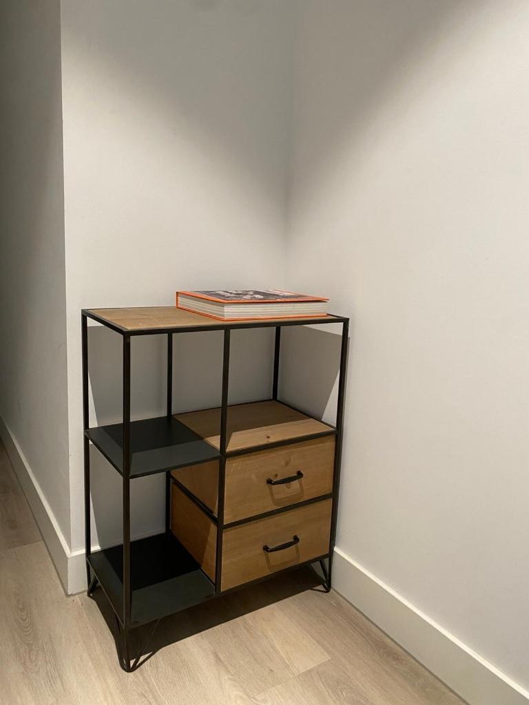 Industriële dressoir, Ophalen, 50 tot 100 cm, Zo goed als nieuw, Met lade(s)