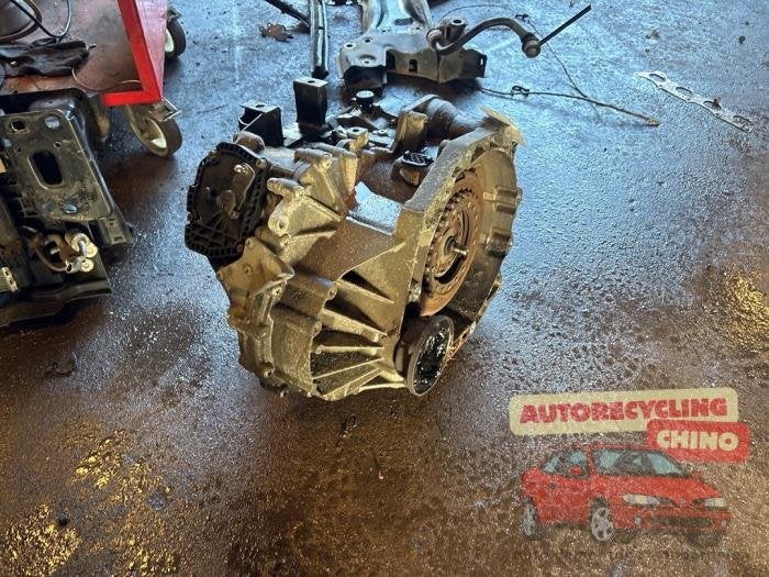 Versnellingsbak van een Volkswagen Polo, Ophalen, Gebruikt, -, Volkswagen