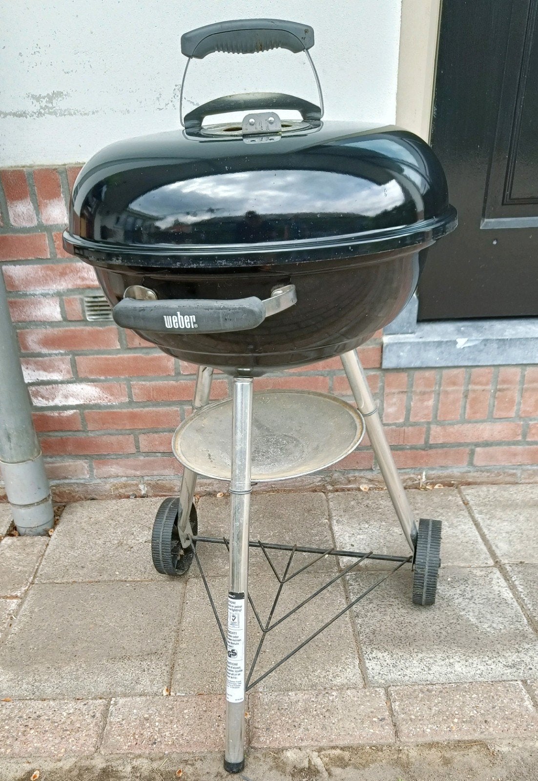 Weber compact kettle 47 cm, Ophalen, Gebruikt