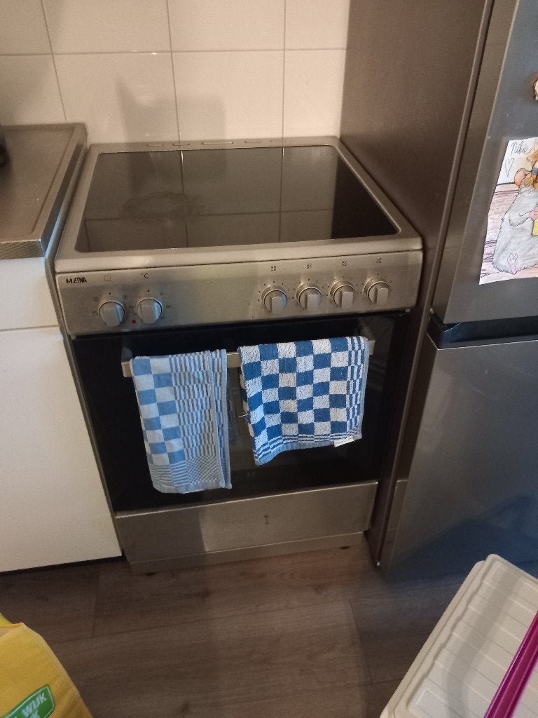 ETNA Vrijstaand Inductie Fornuis met Oven, Witgoed en Apparatuur, Fornuizen, Ophalen, Gebruikt, 60 cm of meer, 4 kookzones