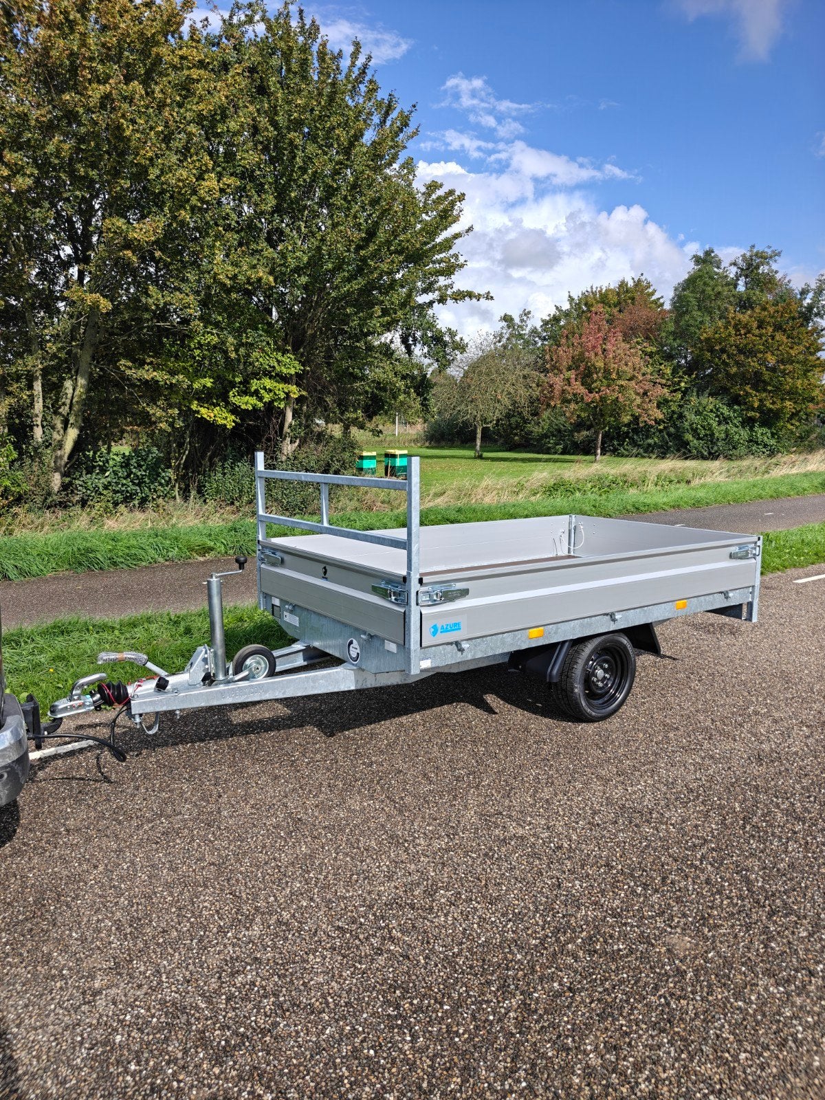 Demo Hapert enkelas plateau aanhanger 1350KG, Auto diversen, Ophalen of Verzenden, Zo goed als nieuw