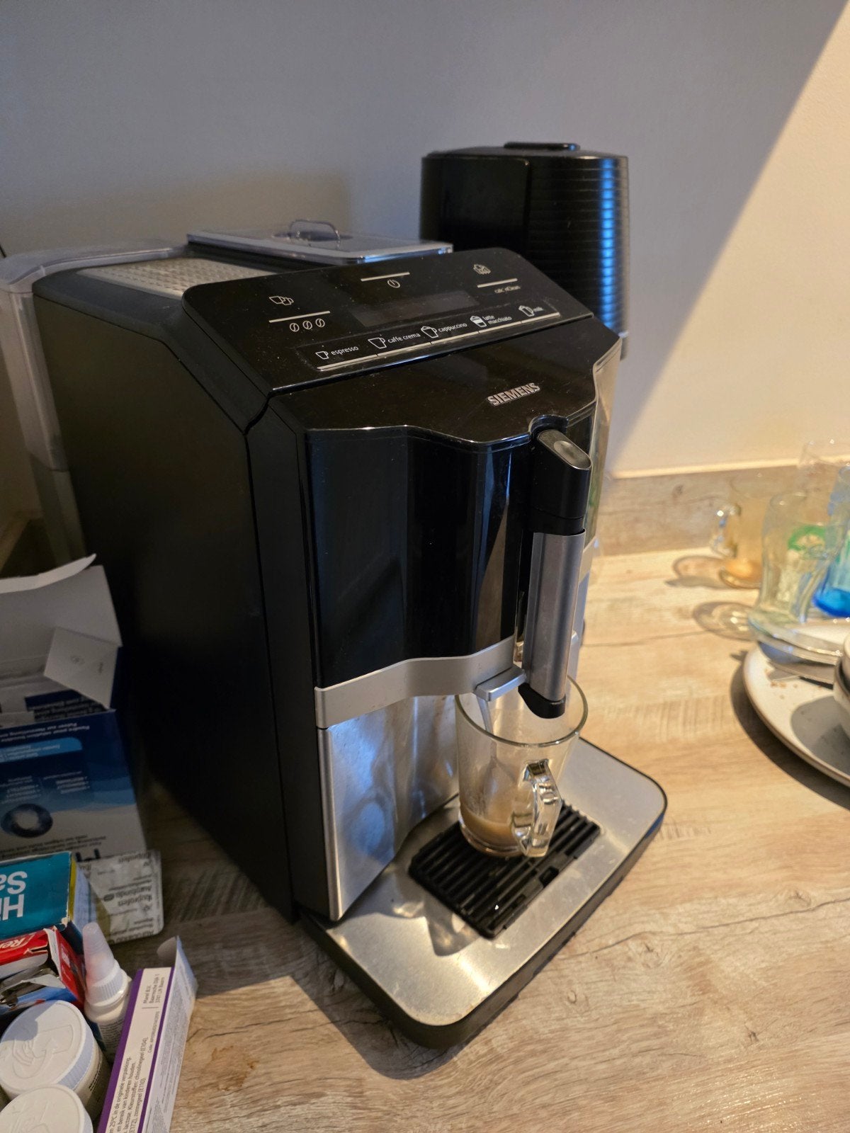 Siemens volautomatische koffiemachine met melkopschuimer, Stoompijpje, Gebruikt, Koffiemachine, Koffiebonen