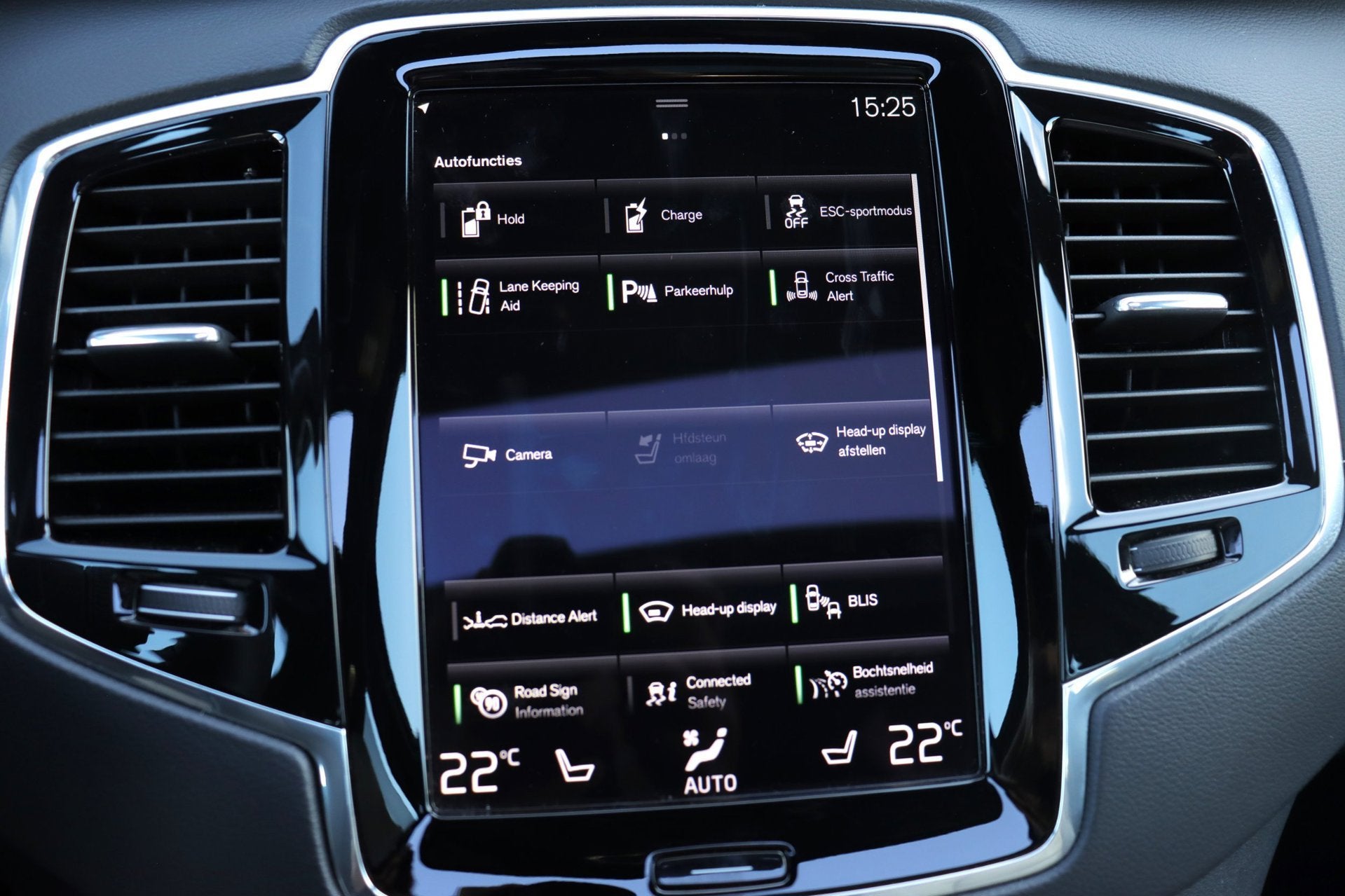 Foto 21 van Volvo XC90 2.0 T8 Twin Engine AWD Inscription Intro Edition