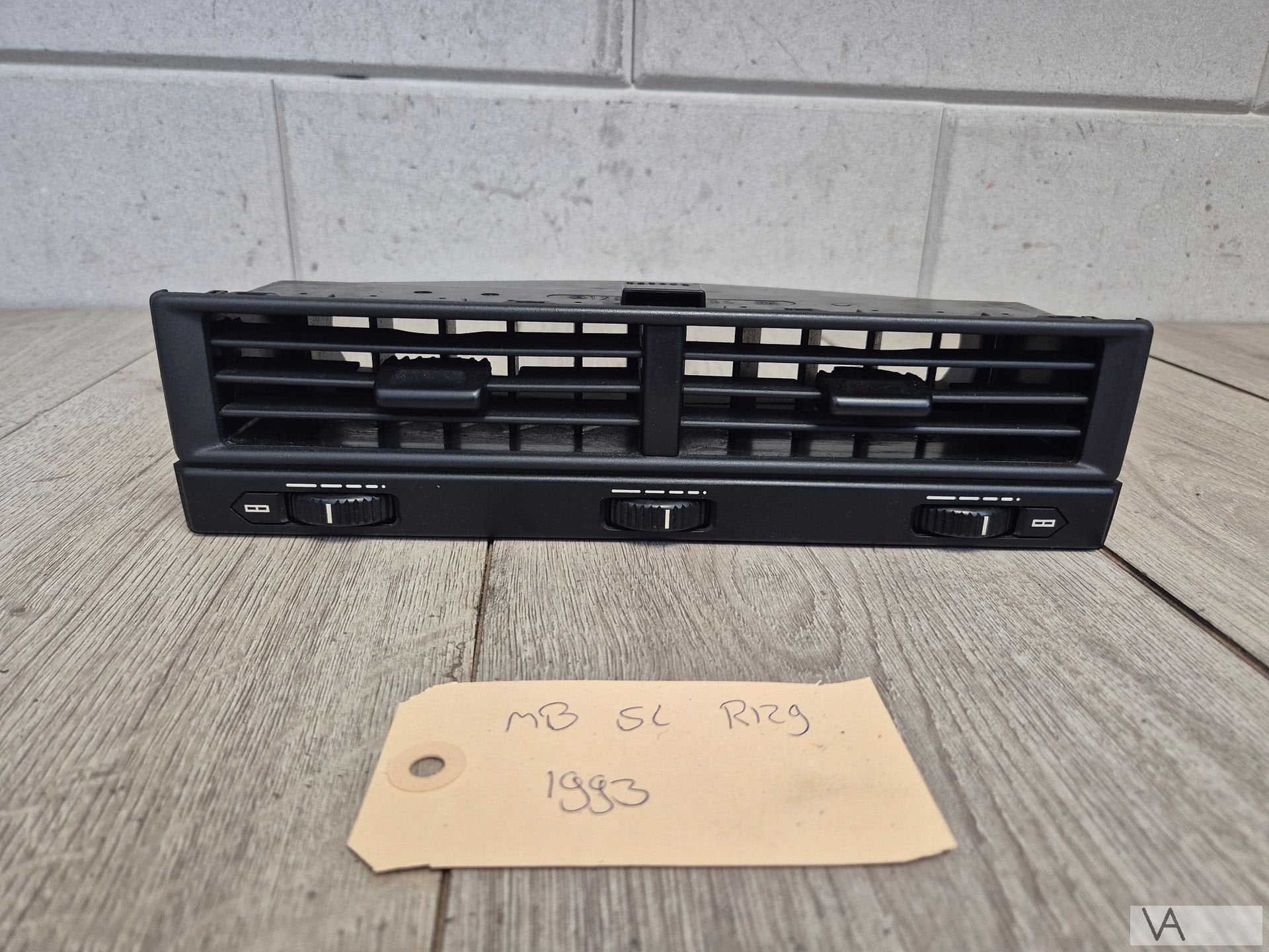 Luchtrooster dashboard van Mercedes SL R129 1298300054 €75, Gebruikt, -, Ophalen of Verzenden, -