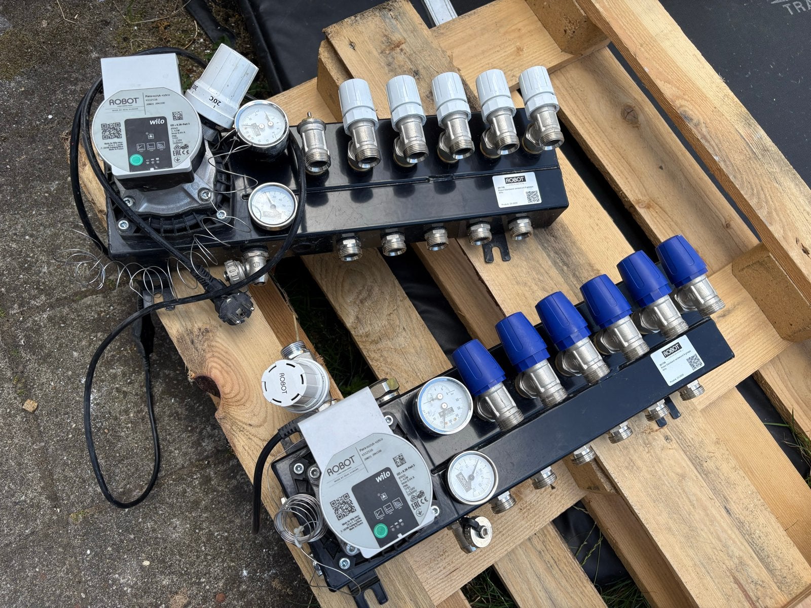 Vloerverwarming verdeler Robot met Wilo pomp, Doe-het-zelf en Verbouw, Verwarming en Radiatoren, Ophalen, Gebruikt, Minder dan 30 cm