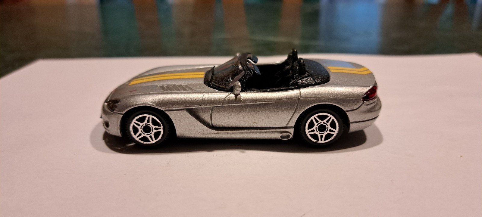 dodge viper 1:43, Hobby en Vrije tijd, Modelauto's | 1:43, Ophalen of Verzenden, Auto, Overige merken