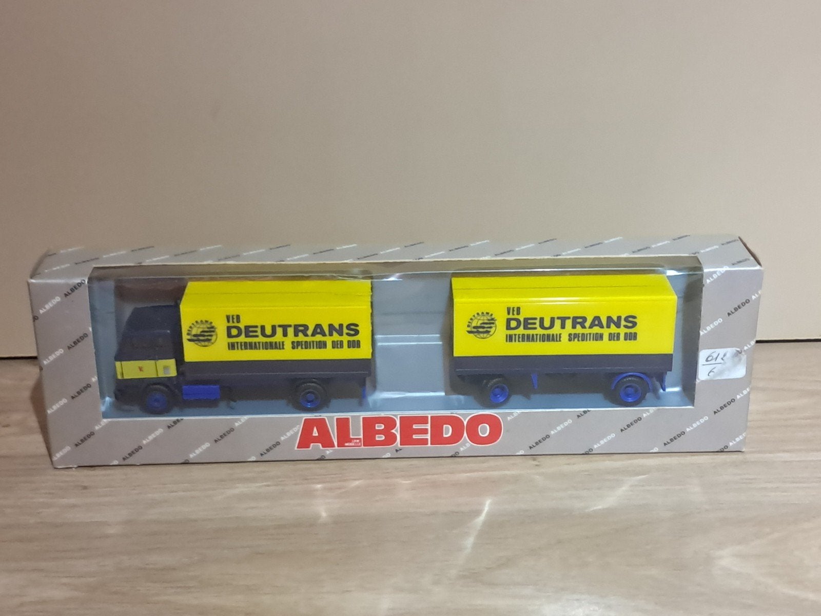 Albedo volvo f 88, Ophalen of Verzenden, Zo goed als nieuw, Bus of Vrachtwagen, Overige merken