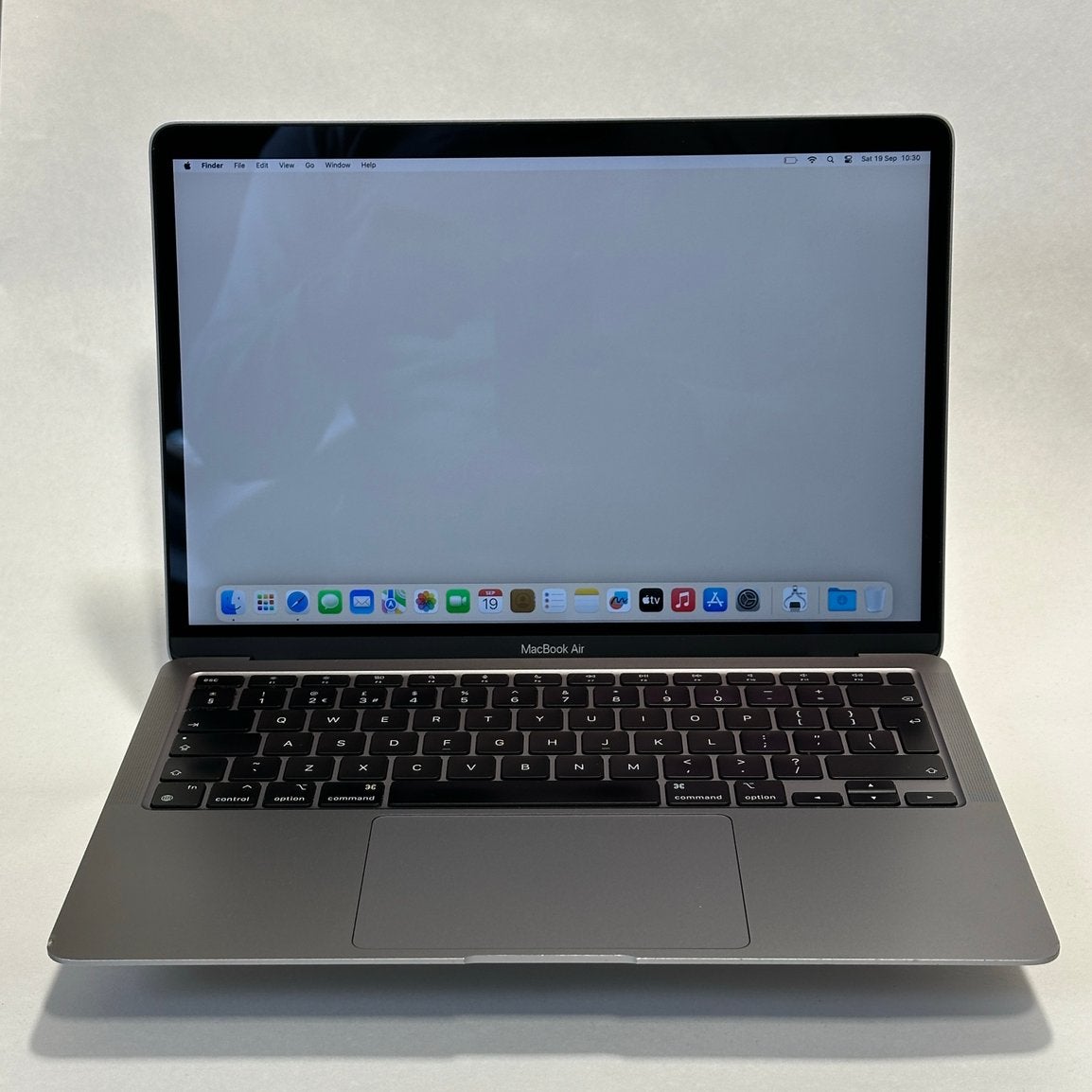 MacBook Air 13” M1, 16GB, 256 SSD 88% Batterij