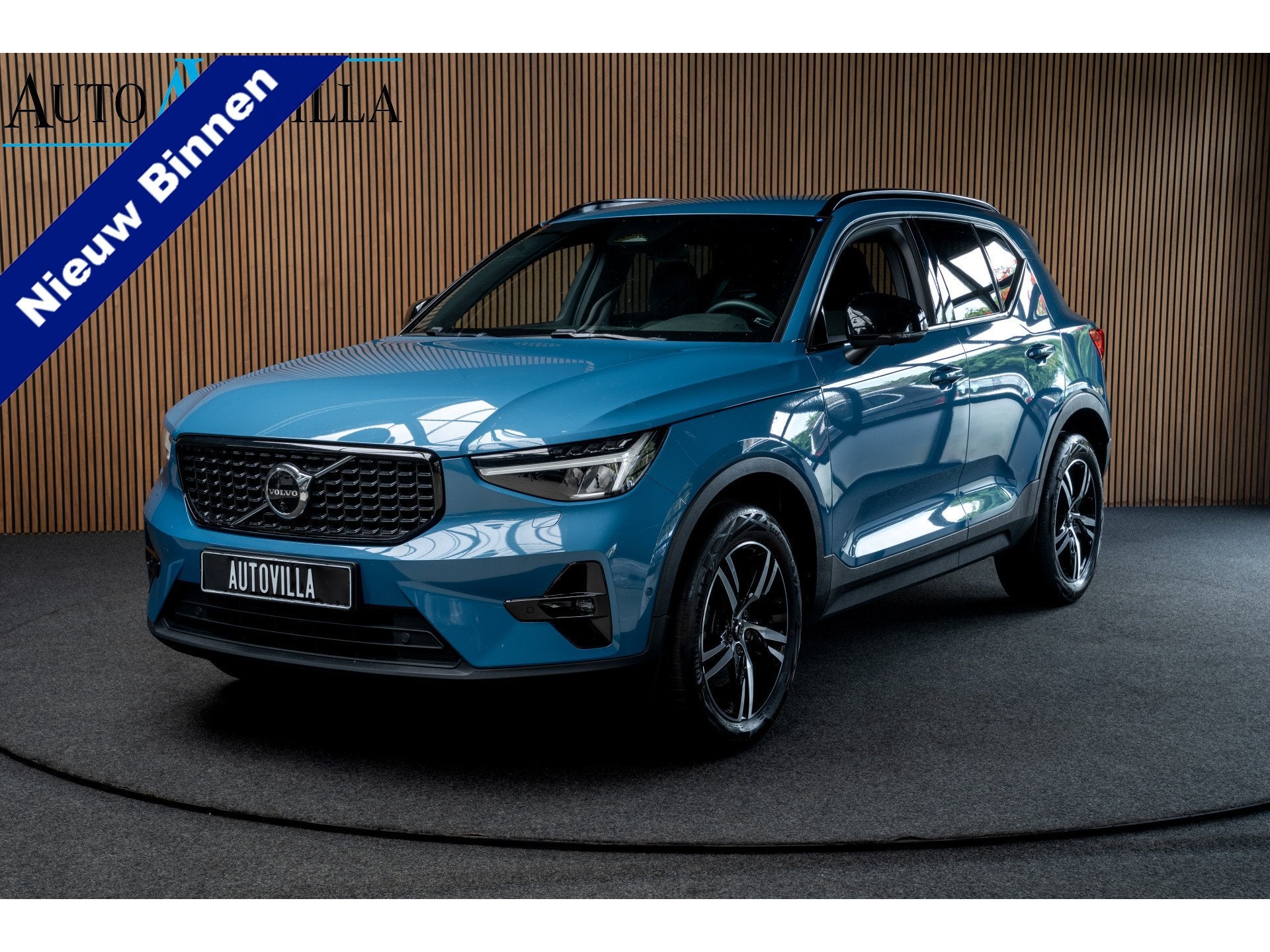 Volvo XC40 1.5 T3 R-Design Navi ACC 360° Elektr. trekhaak S, Automaat, Stof, Gebruikt, Zwart