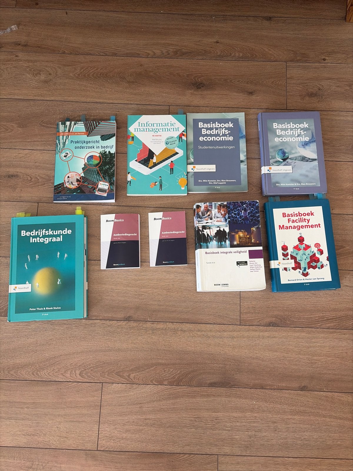 Diverse studieboeken HBO- Facility Management, Boeken, Ophalen of Verzenden, Gamma, Zo goed als nieuw, HBO