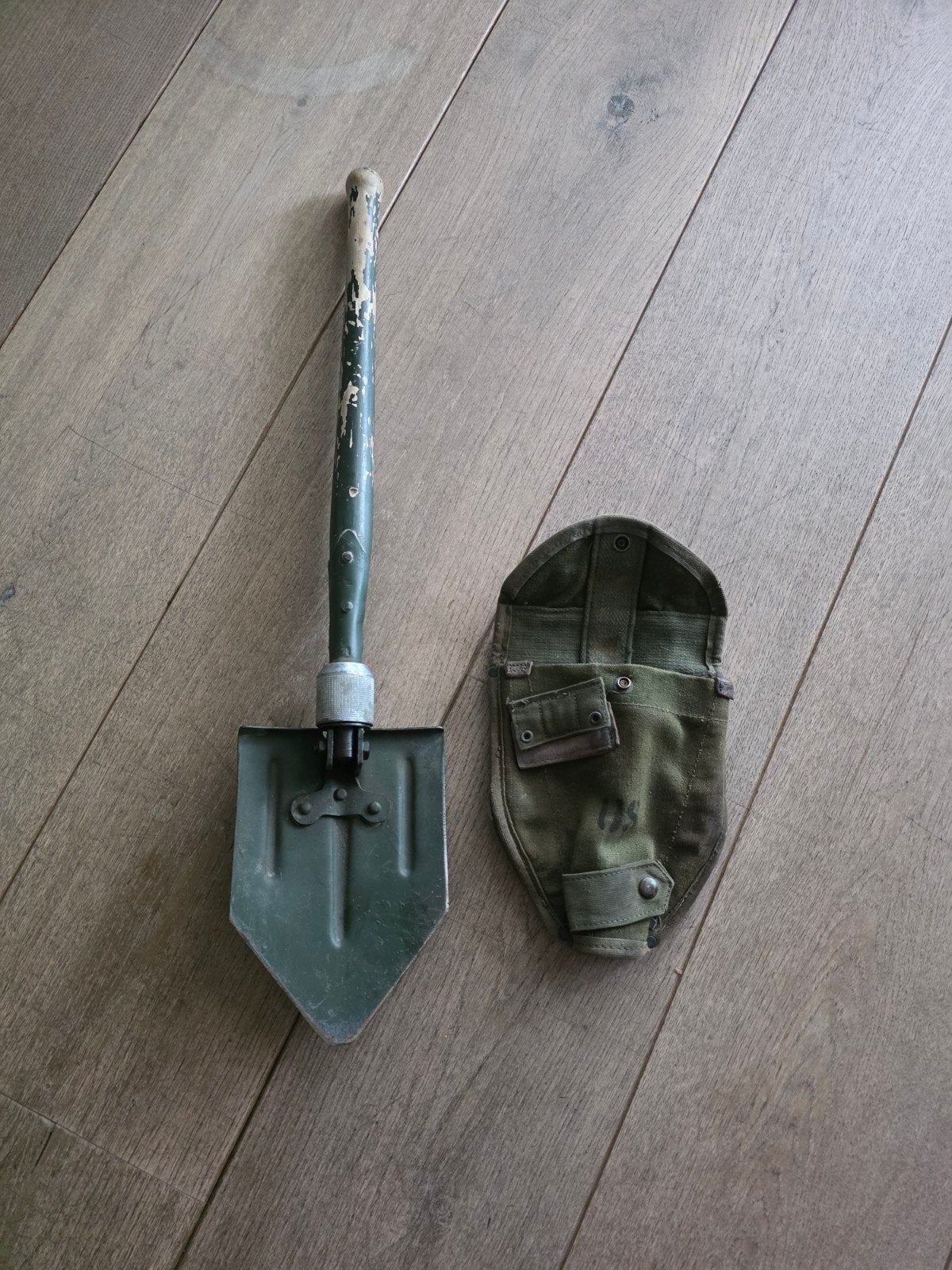 Originele US Legerschep met Hoes - Opvouwbaar, Ophalen of Verzenden