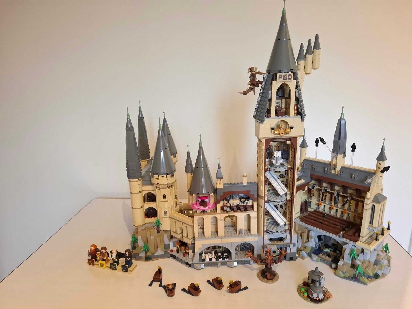 LEGO Harry Potter Zweinstein Kasteel (71043) - Compleet, Ophalen of Verzenden, Zo goed als nieuw