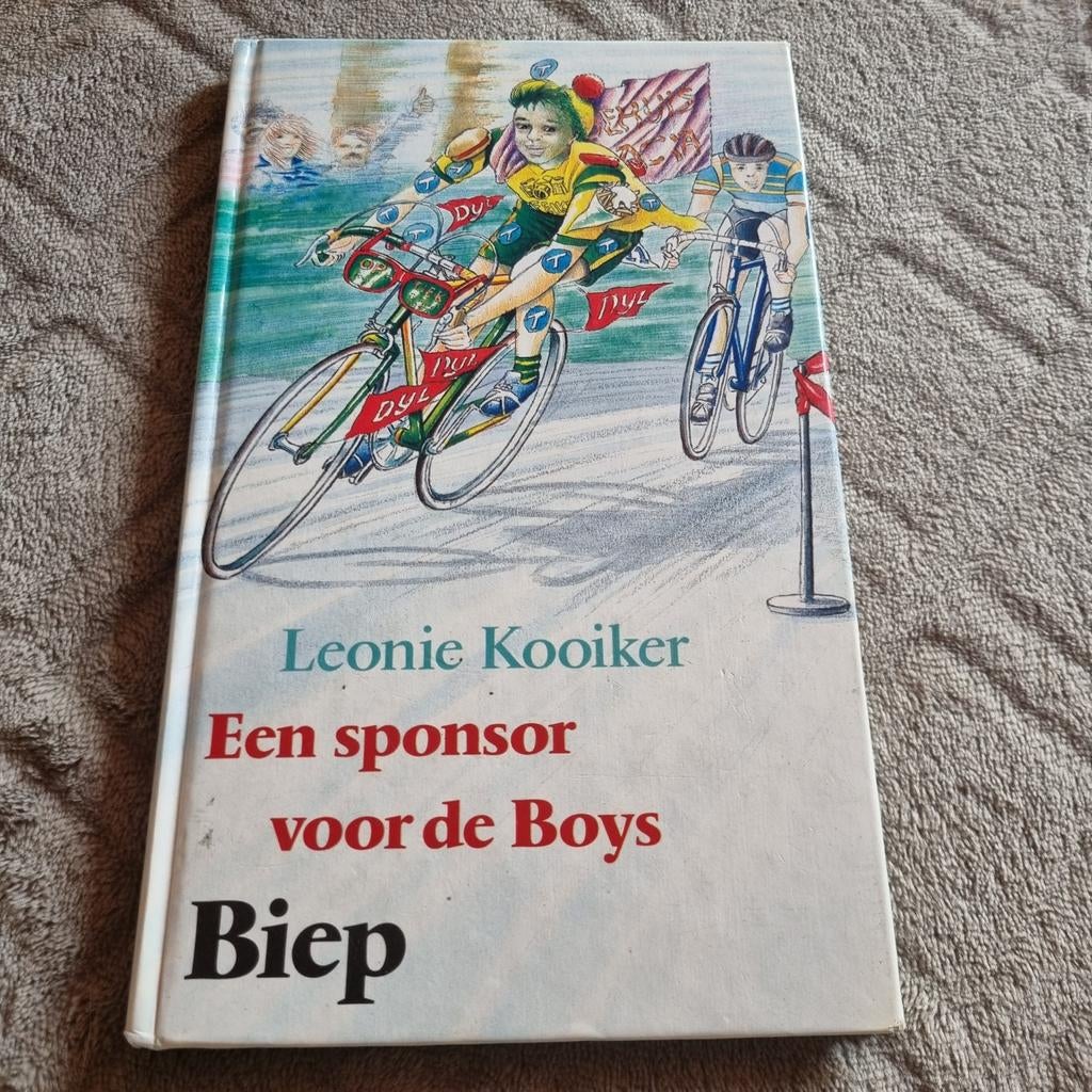 Een sponsor voor de Boys - Leonie Kooiker, Ophalen of Verzenden, Gelezen, Leonie Kooiker, Fictie algemeen
