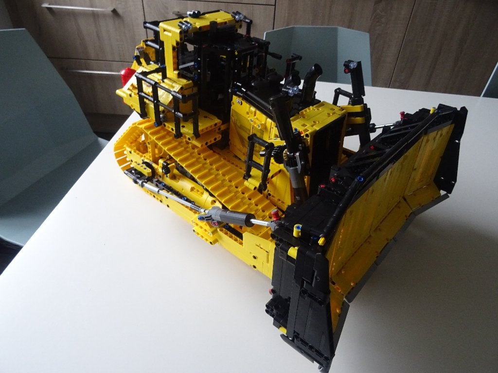 technic Lego 42131 Cat D11 Bulldozer, Kinderen en Baby's, Speelgoed | Duplo en Lego, Lego, Ophalen of Verzenden, Zo goed als nieuw