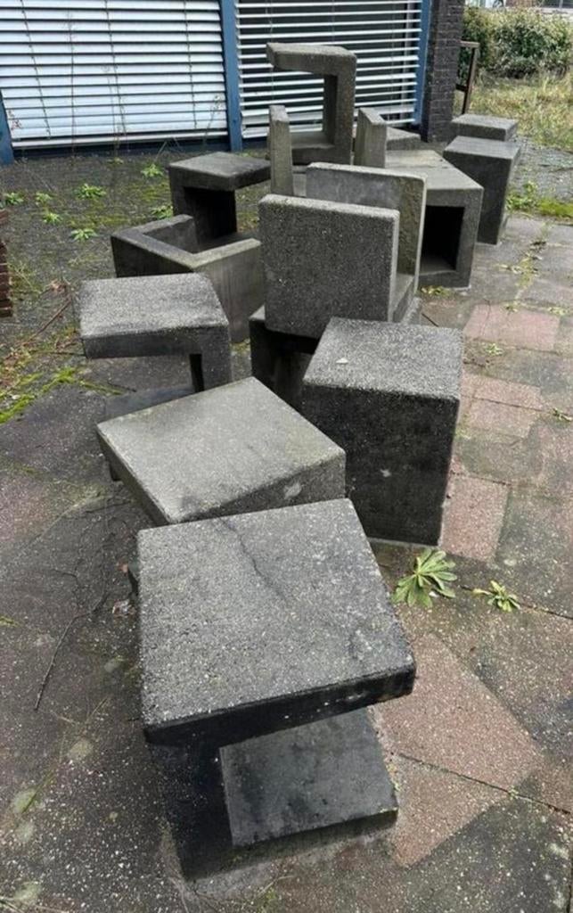 Stenen bankjes, Ophalen, Zo goed als nieuw, Overige materialen