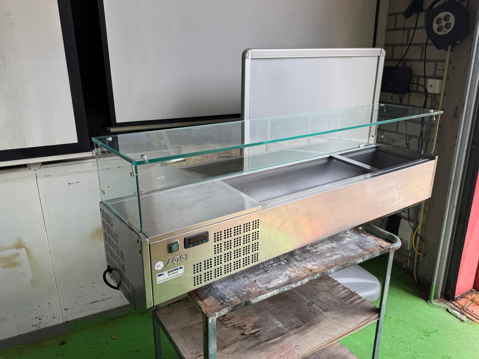 Horeca pizza  Koelvitrine 142cm breed saladette opzetvitrine, Ophalen, Gebruikt