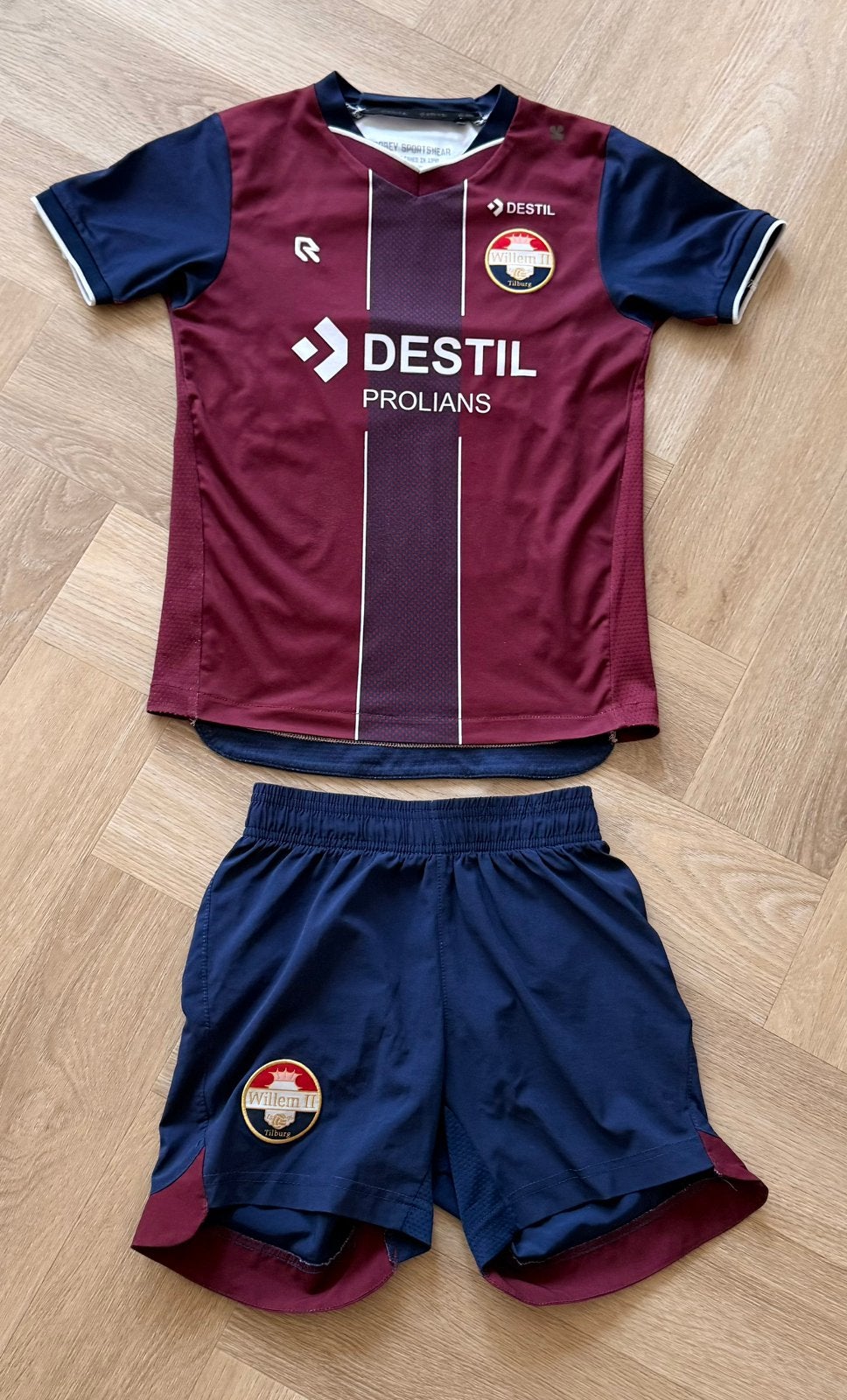Robey Willem II tenue maat 140, Ophalen of Verzenden, Zo goed als nieuw
