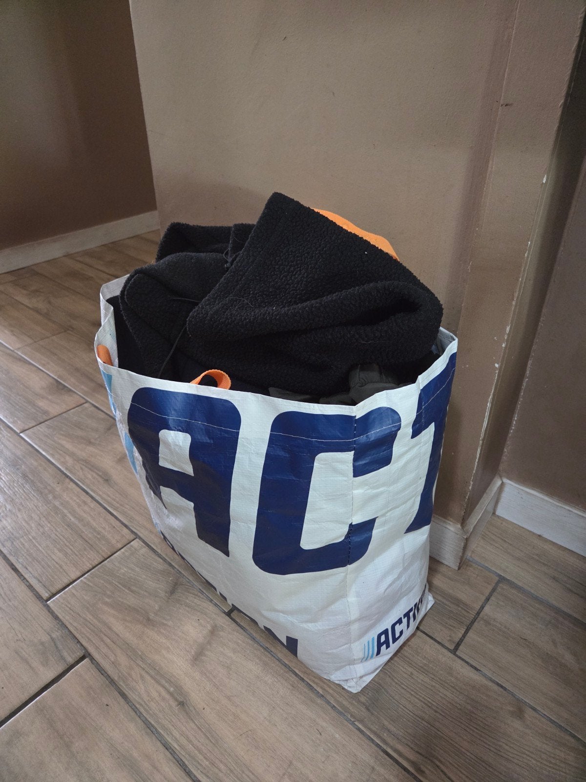 Dames kleding maat M, Ophalen, Zo goed als nieuw, Maat 38/40 (M)