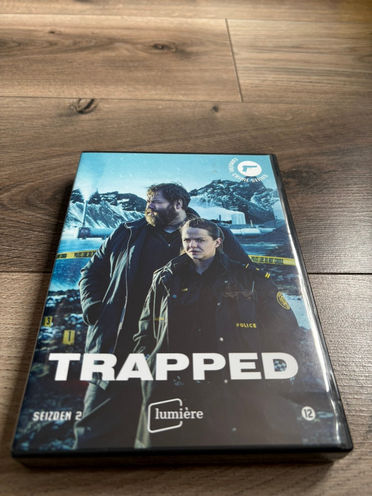 Trapped seizoen 2, Vanaf 12 jaar, Ophalen of Verzenden, Zo goed als nieuw, Actie en Avontuur