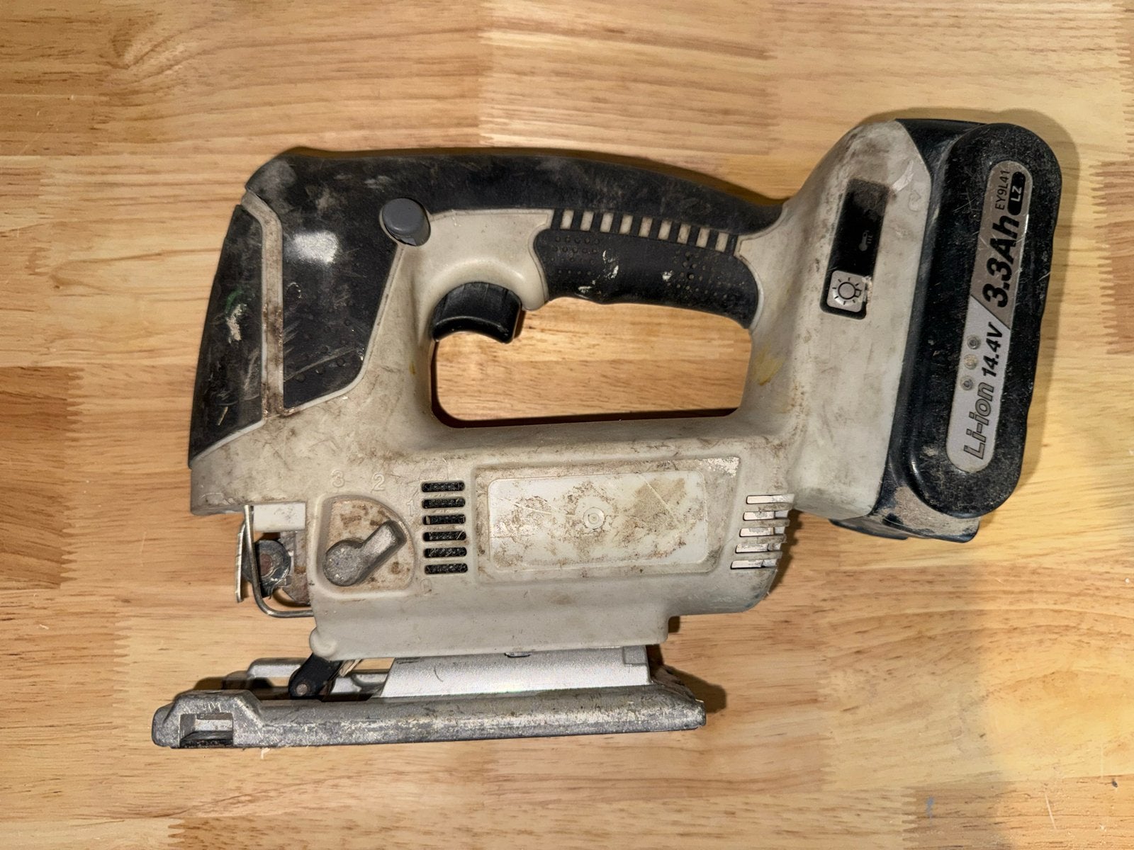 Panasonic EY-381 Decoupeerzaag - Gebruikt, met accu, Ophalen, Minder dan 30 mm, Gebruikt, Decoupeerzaag