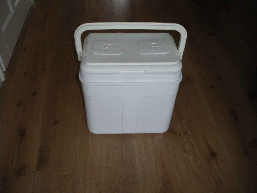 hele mooie witte koel box met deksel merk flair zgan, Ophalen of Verzenden, Zo goed als nieuw