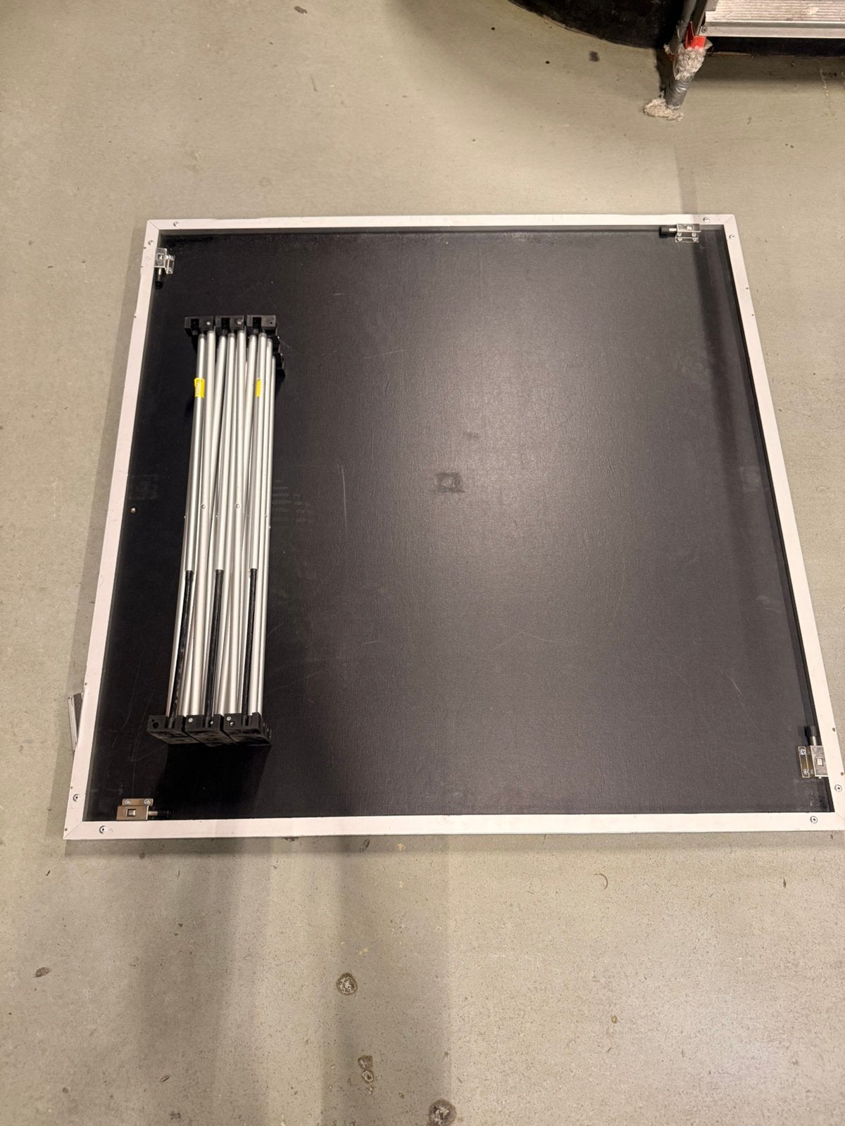 Opvouwbaar podiumdeel / riser voor evenementen, Ophalen, Gebruikt