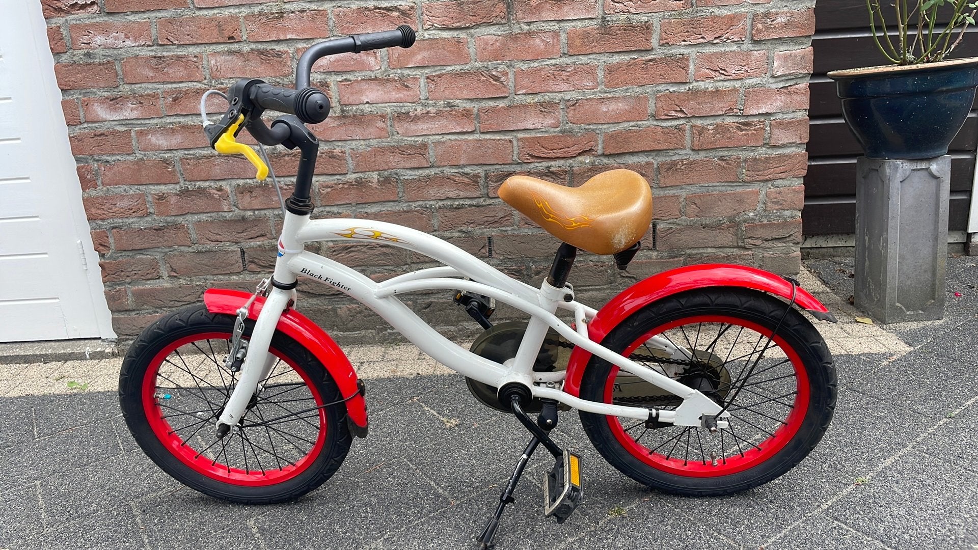Kinderfiets popal black fighter, Fietsen en Brommers, Ophalen, Gebruikt, Terugtraprem, 16 tot 20 inch