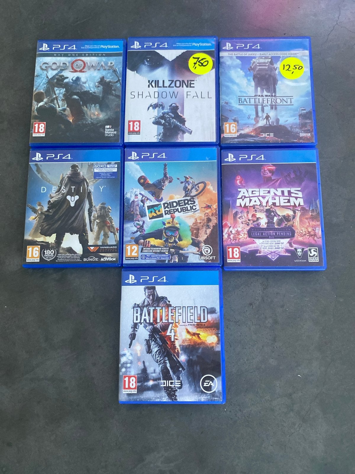 PlayStation 4 met 2 controllers en 7 games, Spelcomputers en Games, Ophalen, Met 2 controllers, Original, 500 GB