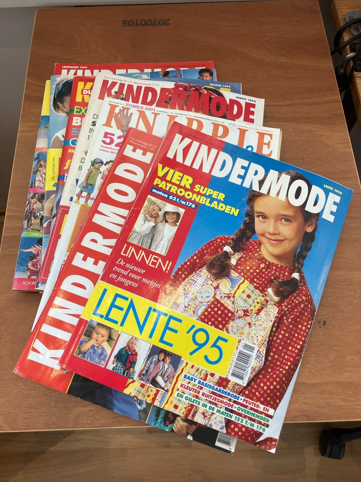 KinderMode zelfmaakmode-tijdschriften uit ‘94 en ‘95, Ophalen of Verzenden, Gelezen, Overige typen